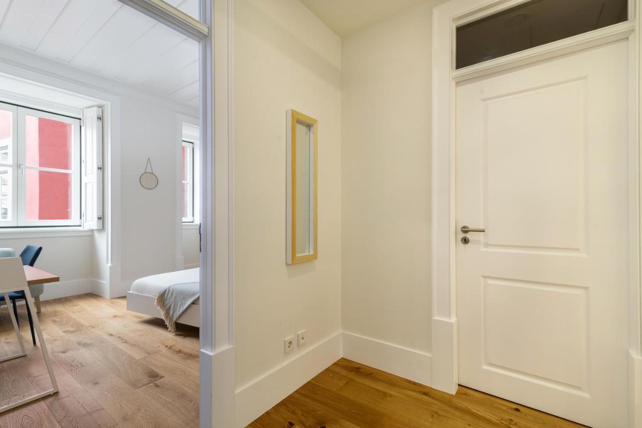 Modern Flat In Downtown Lisbon By Lovelystay 外观 照片