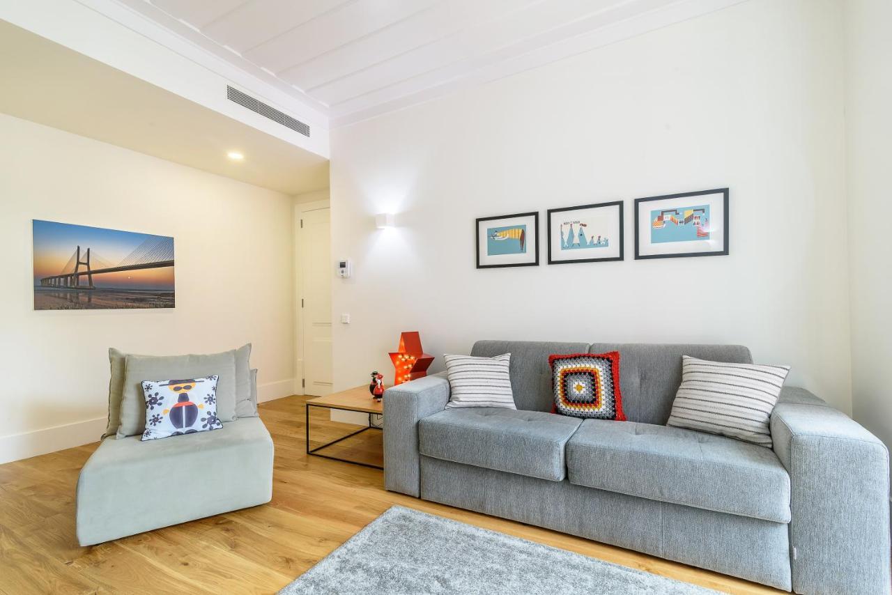 Modern Flat In Downtown Lisbon By Lovelystay 外观 照片