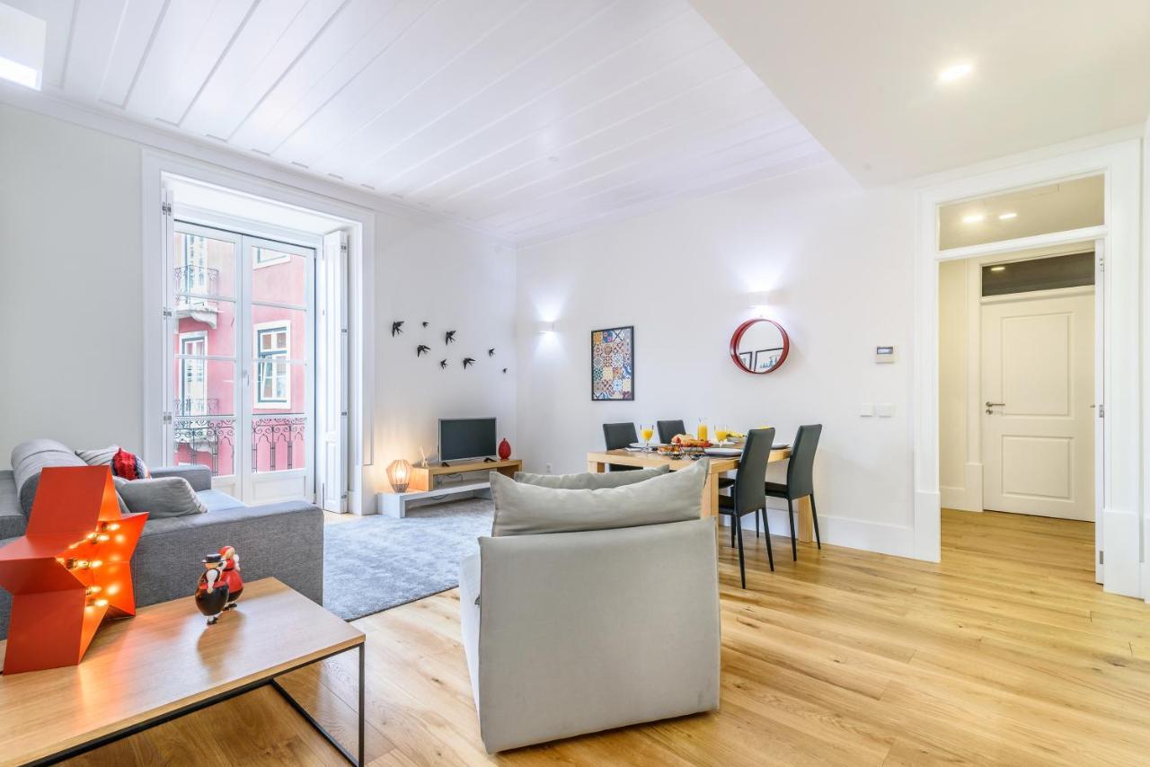 Modern Flat In Downtown Lisbon By Lovelystay 外观 照片